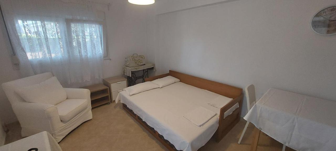 Cosy Flat In Skala Fourkas Apartment Exterior photo